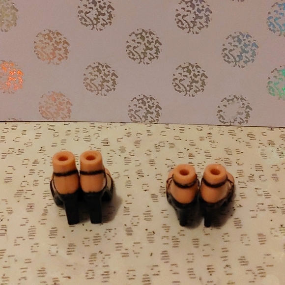 MGA Bratz High Heel Shoes - Picture 3 of 3